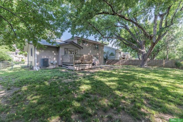 1011 Bluff Street, Bellevue, NE 68005