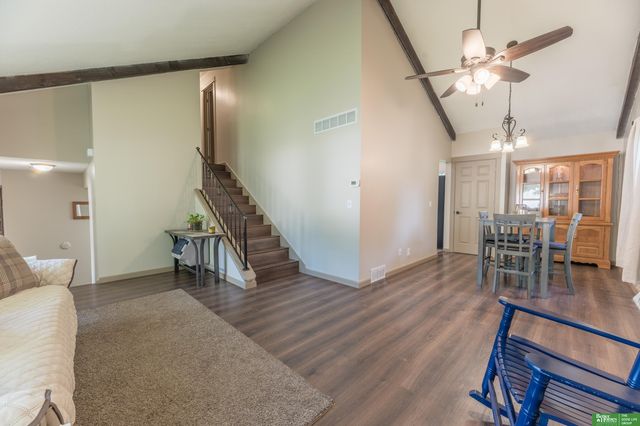 1011 Bluff Street, Bellevue, NE 68005
