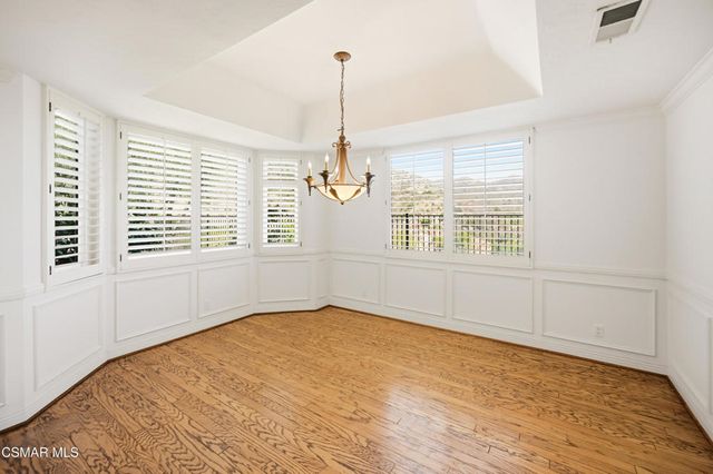 5180 Lafitte Drive, Oak Park, CA 91377