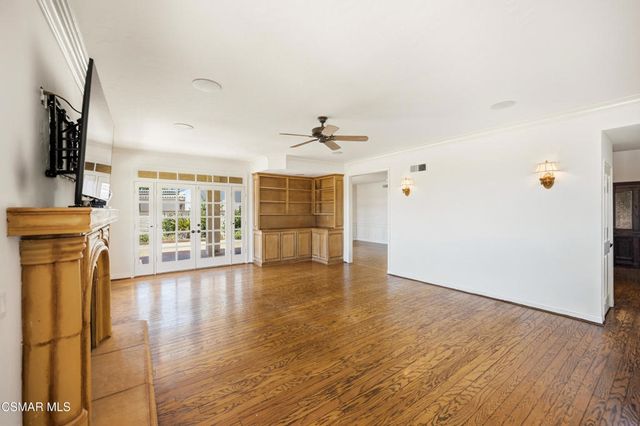 5180 Lafitte Drive, Oak Park, CA 91377