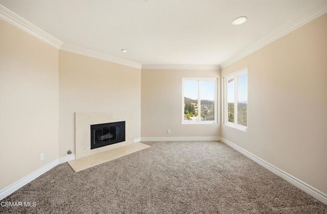 5180 Lafitte Drive, Oak Park, CA 91377
