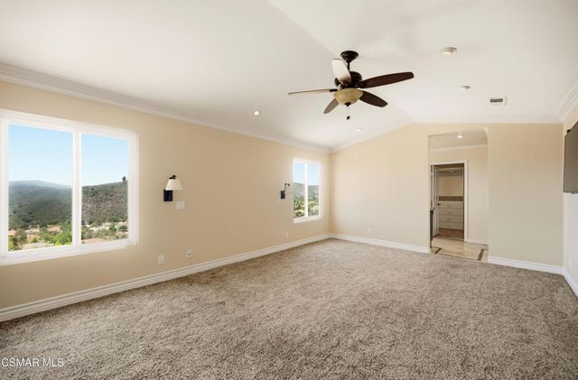 5180 Lafitte Drive, Oak Park, CA 91377