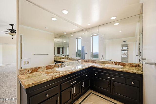 5180 Lafitte Drive, Oak Park, CA 91377
