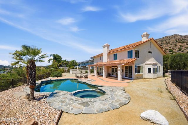 5180 Lafitte Drive, Oak Park, CA 91377
