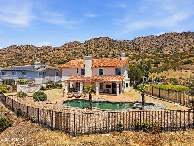 5180 Lafitte Drive, Oak Park, CA 91377