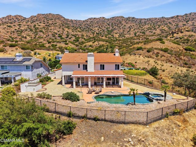 5180 Lafitte Drive, Oak Park, CA 91377