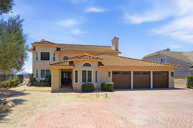 5180 Lafitte Drive, Oak Park, CA 91377