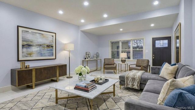 338 E 234th Street, Bronx, NY 10470