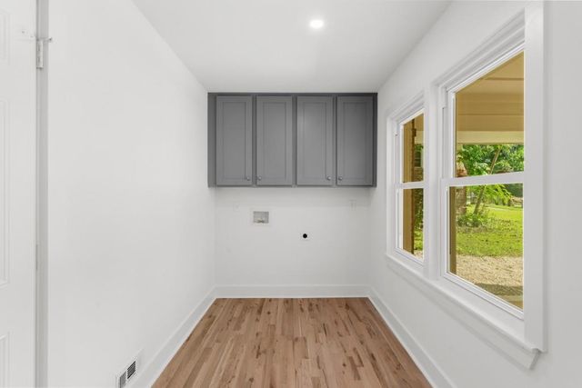 2385 Perkerson SW Road, Atlanta, GA 30315