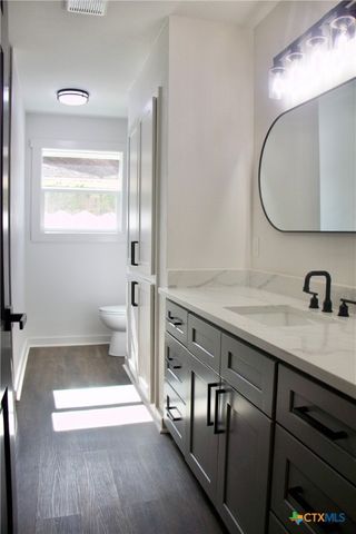 2704 Loma Vista, Victoria, TX 77901