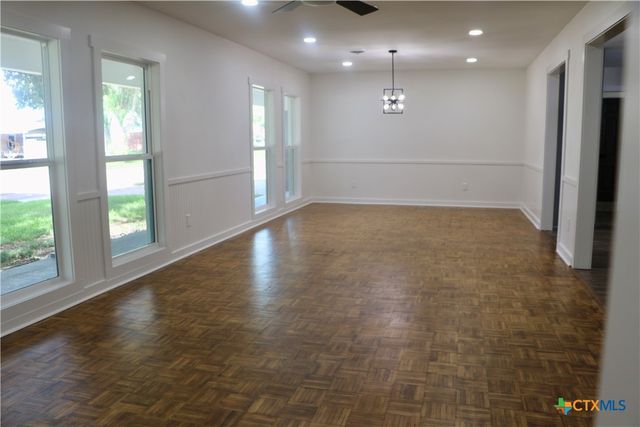 2704 Loma Vista, Victoria, TX 77901