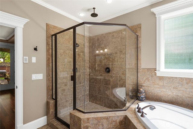 6220 213th Avenue Ct E, Bonney Lake, WA 98391