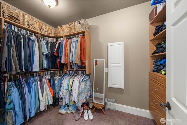 6220 213th Avenue Ct E, Bonney Lake, WA 98391