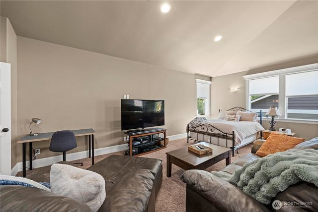 6220 213th Avenue Ct E, Bonney Lake, WA 98391