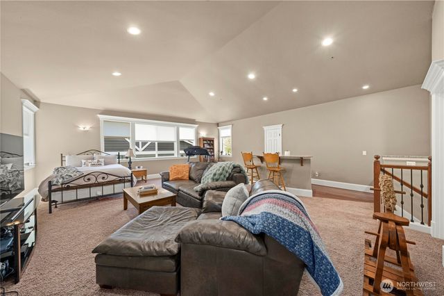 6220 213th Avenue Ct E, Bonney Lake, WA 98391