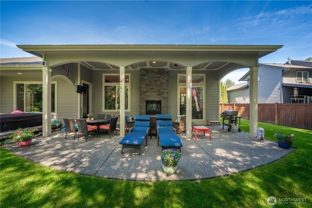 6220 213th Avenue Ct E, Bonney Lake, WA 98391