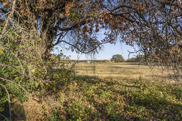 1310 Clydesdale Road, Bartonville, TX 76226