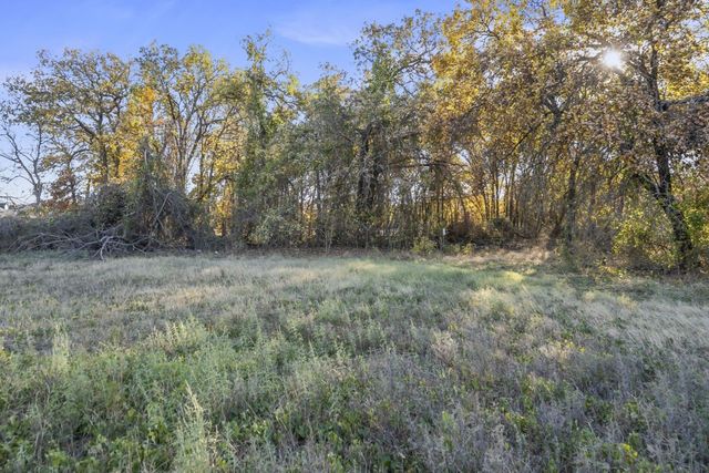 1310 Clydesdale Road, Bartonville, TX 76226