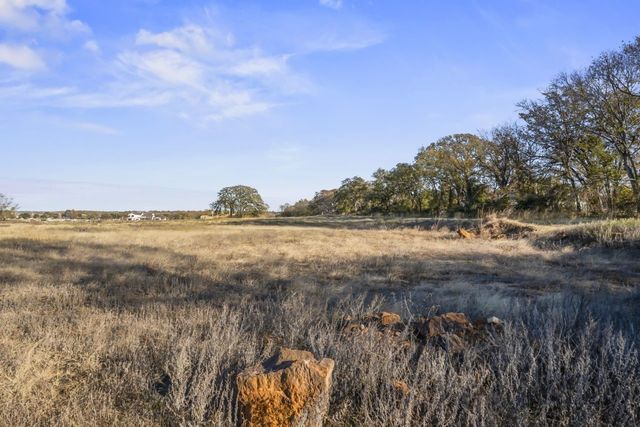 1310 Clydesdale Road, Bartonville, TX 76226