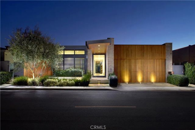 1201 Dolphin Terrace, Corona Del Mar, CA 92625