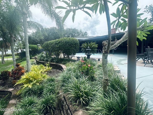 1608 N Halifax Avenue, Daytona Beach, FL 32118