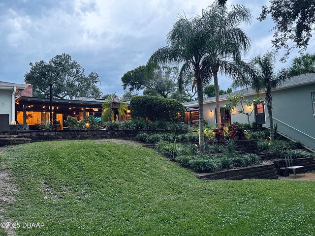 1608 N Halifax Avenue, Daytona Beach, FL 32118