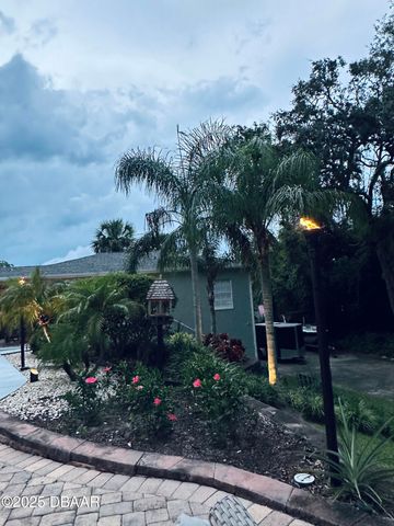 1608 N Halifax Avenue, Daytona Beach, FL 32118