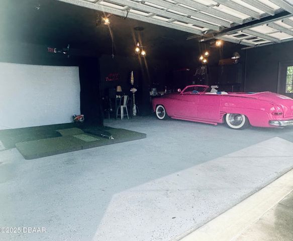 1608 N Halifax Avenue, Daytona Beach, FL 32118