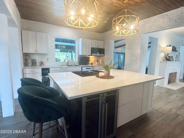 1608 N Halifax Avenue, Daytona Beach, FL 32118