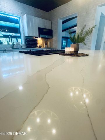 1608 N Halifax Avenue, Daytona Beach, FL 32118