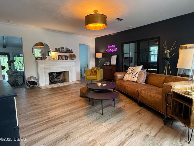 1608 N Halifax Avenue, Daytona Beach, FL 32118