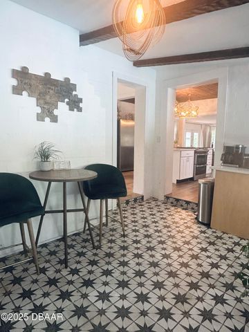 1608 N Halifax Avenue, Daytona Beach, FL 32118