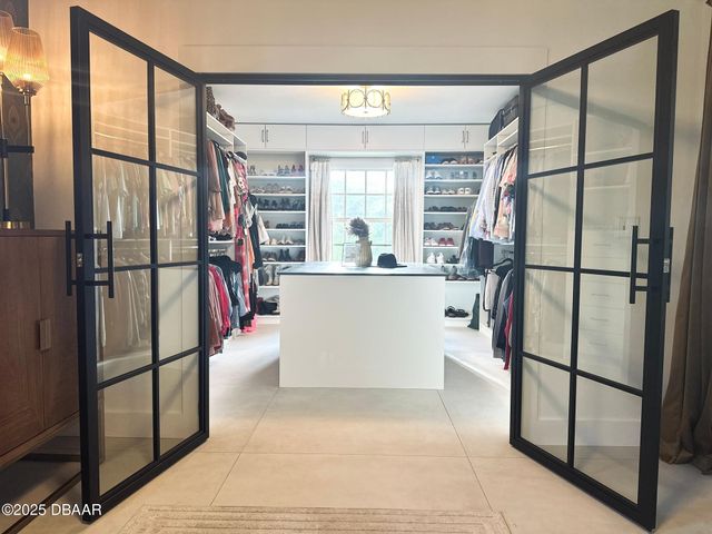 1608 N Halifax Avenue, Daytona Beach, FL 32118