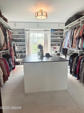 1608 N Halifax Avenue, Daytona Beach, FL 32118