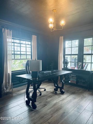 1608 N Halifax Avenue, Daytona Beach, FL 32118