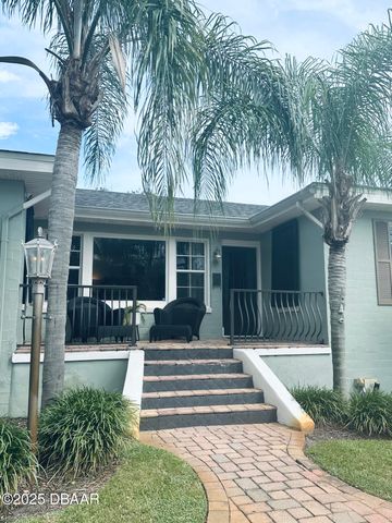 1608 N Halifax Avenue, Daytona Beach, FL 32118