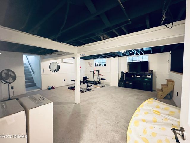 1608 N Halifax Avenue, Daytona Beach, FL 32118