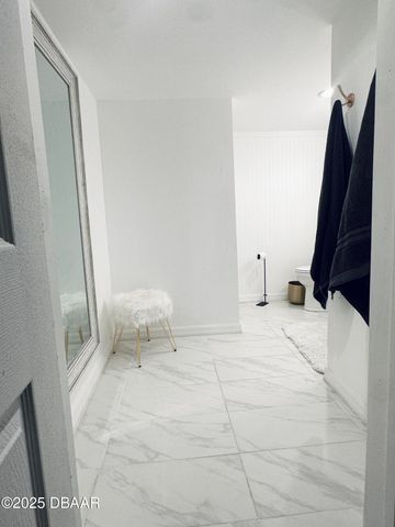 1608 N Halifax Avenue, Daytona Beach, FL 32118