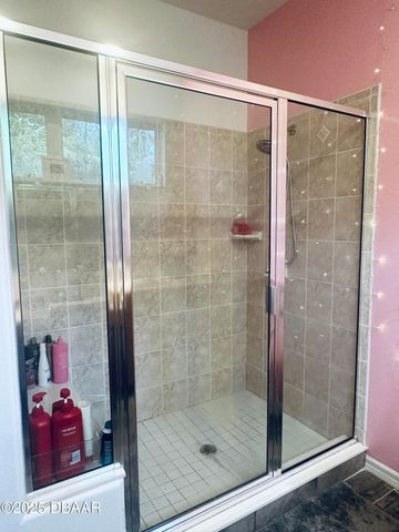 1608 N Halifax Avenue, Daytona Beach, FL 32118