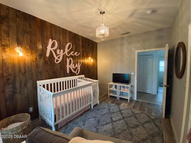 1608 N Halifax Avenue, Daytona Beach, FL 32118