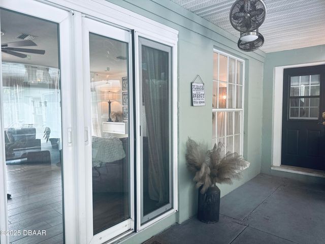 1608 N Halifax Avenue, Daytona Beach, FL 32118