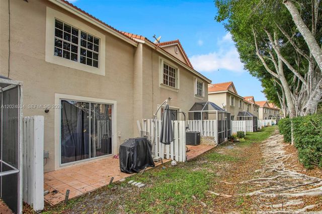850 Sorrento Dr, Weston, FL 33326