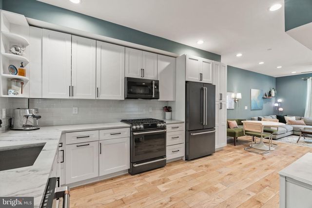 2932 NICHOLAS ST, Philadelphia, PA 19121
