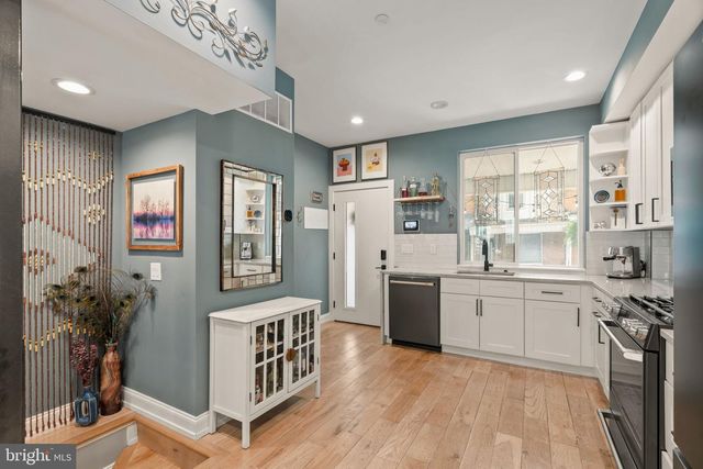 2932 NICHOLAS ST, Philadelphia, PA 19121