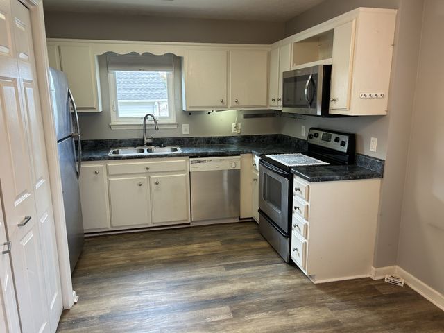 2105 Candlebrook Ct, Madison, TN 37115