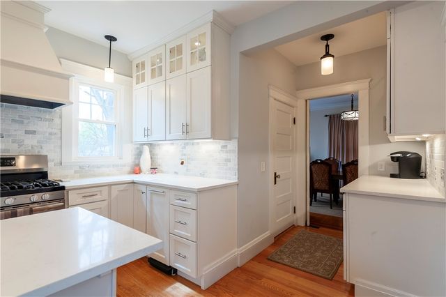 17 Sayles Avenue, Lincoln, RI 02865