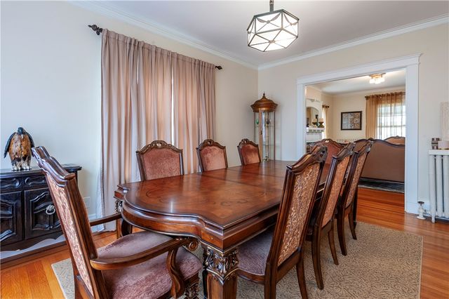 17 Sayles Avenue, Lincoln, RI 02865