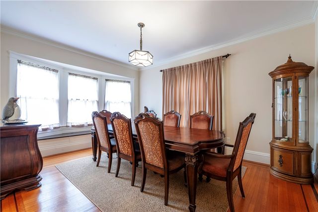 17 Sayles Avenue, Lincoln, RI 02865