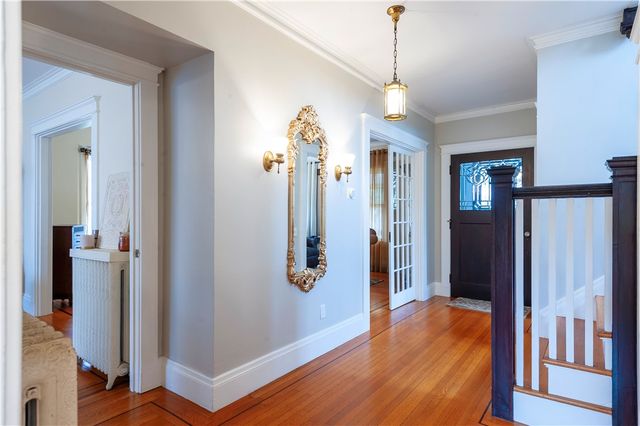 17 Sayles Avenue, Lincoln, RI 02865