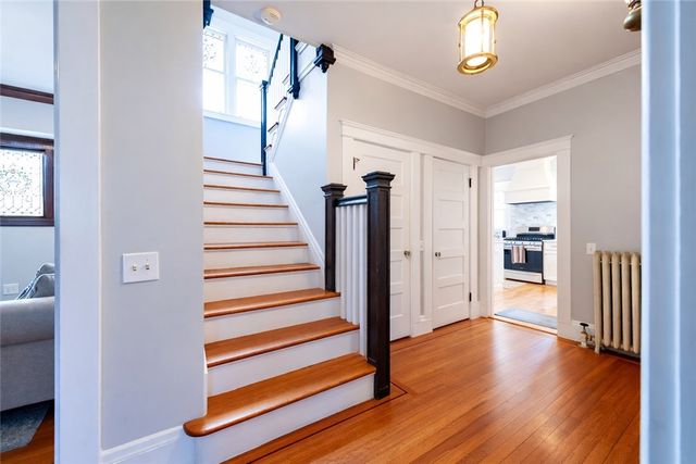 17 Sayles Avenue, Lincoln, RI 02865